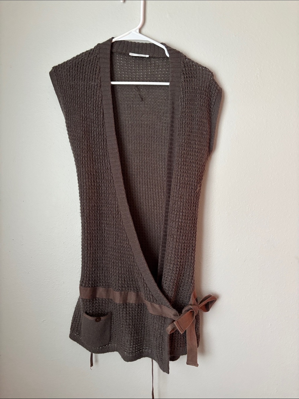 Sleeveless Knit Wrap Sweater Vest - Brown